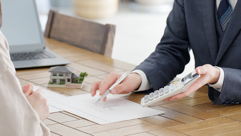 情報収集をプロに任せる